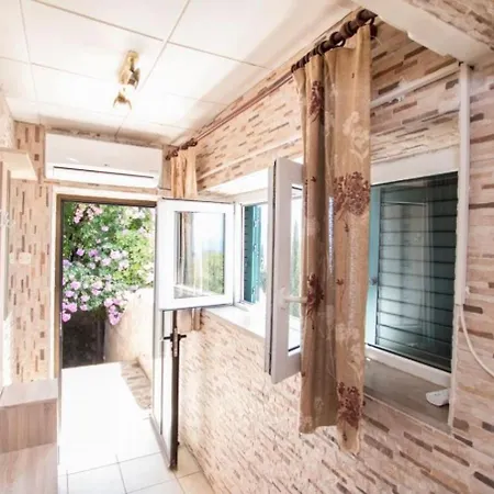 Fairytale - Four Bedroom With Swimming Pool And Sea View