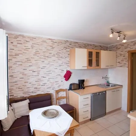 Fairytale - Four Bedroom With Swimming Pool And Sea View Apartment *