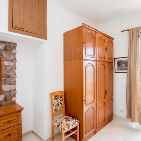 Fairytale - Four Bedroom With Swimming Pool And Sea View Apartmán *
