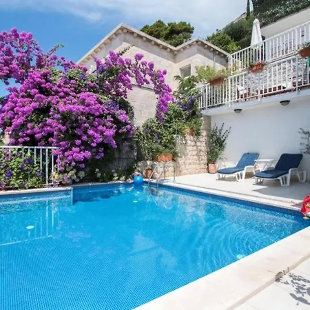 Fairytale - Four Bedroom With Swimming Pool And Sea View Apartmán Dubrovník